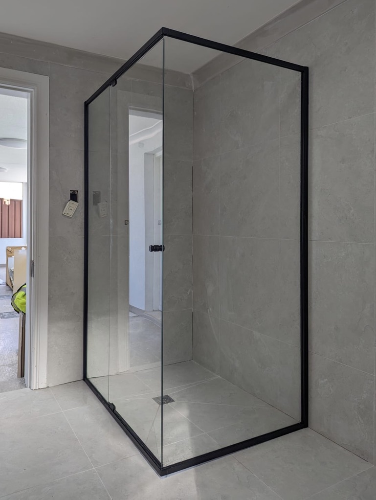 Semi-Frameless Screens installation 4
